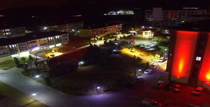 巴萨兰拉尔温泉公寓式酒店 4*